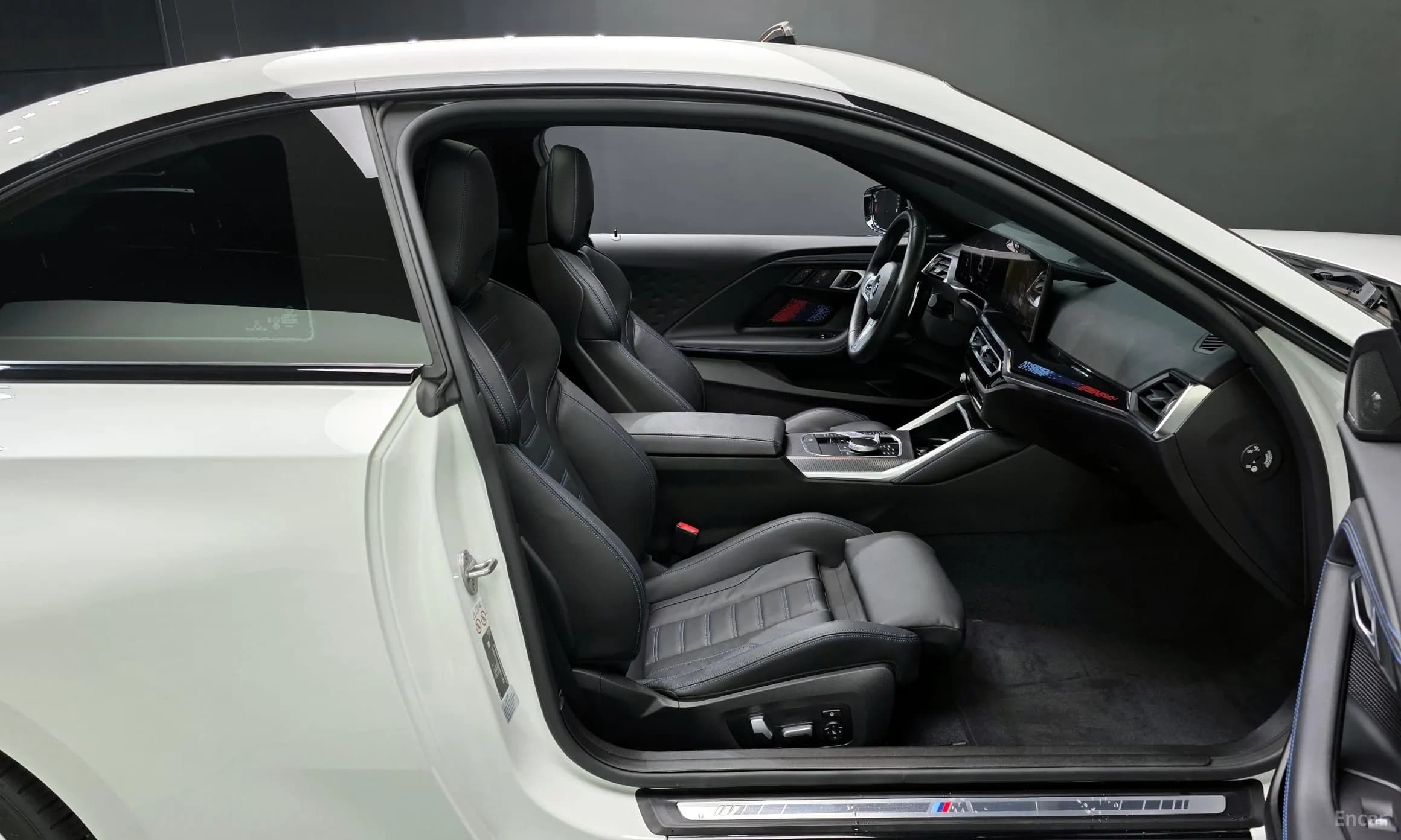 2 Series (G42)