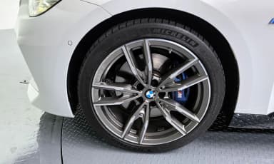 2 Series (G42)