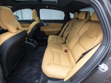 S90