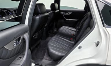 QX70