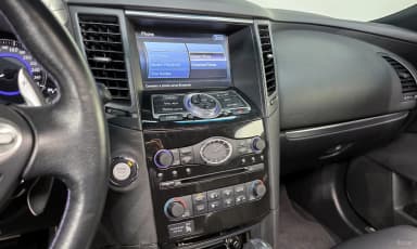QX70