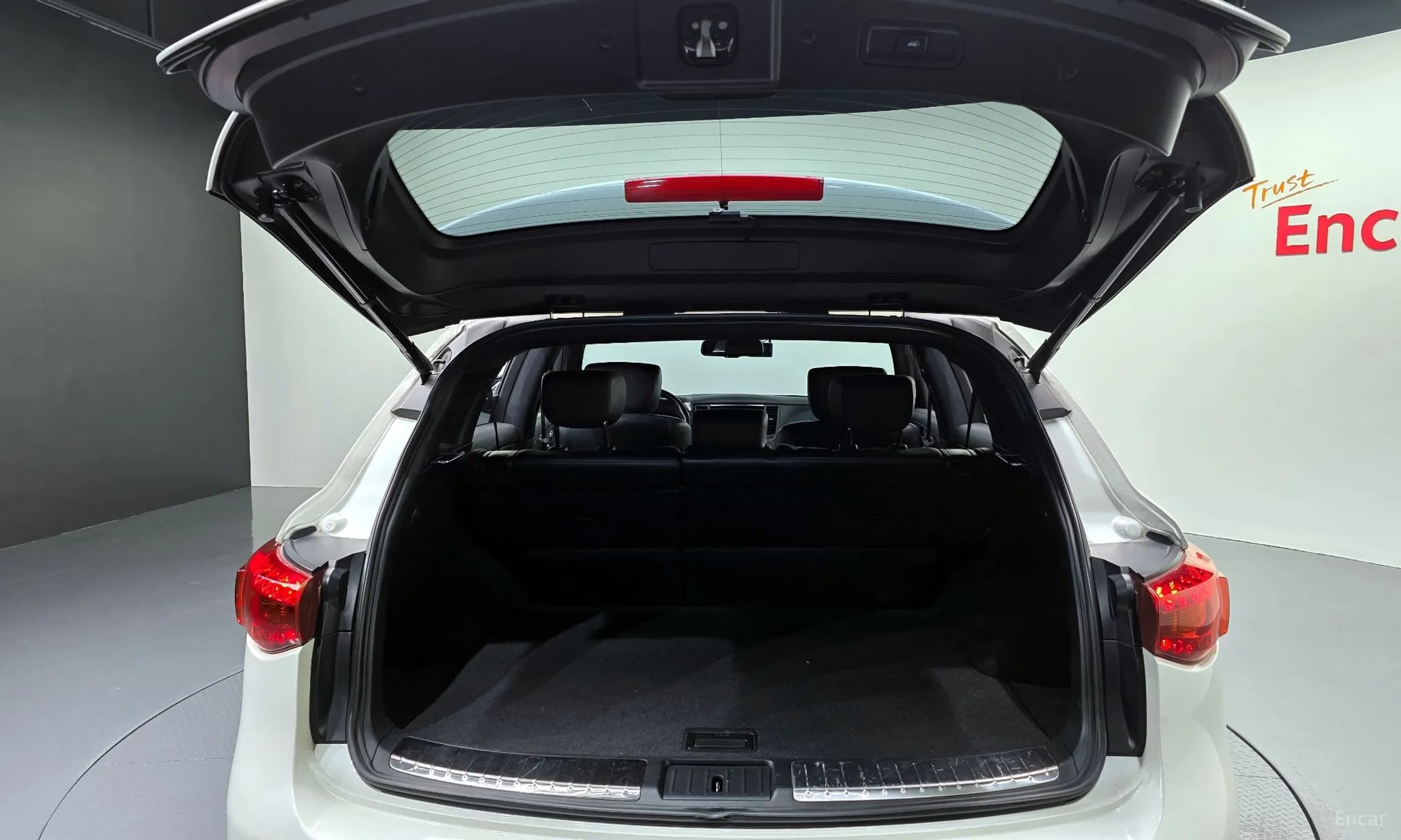 QX70