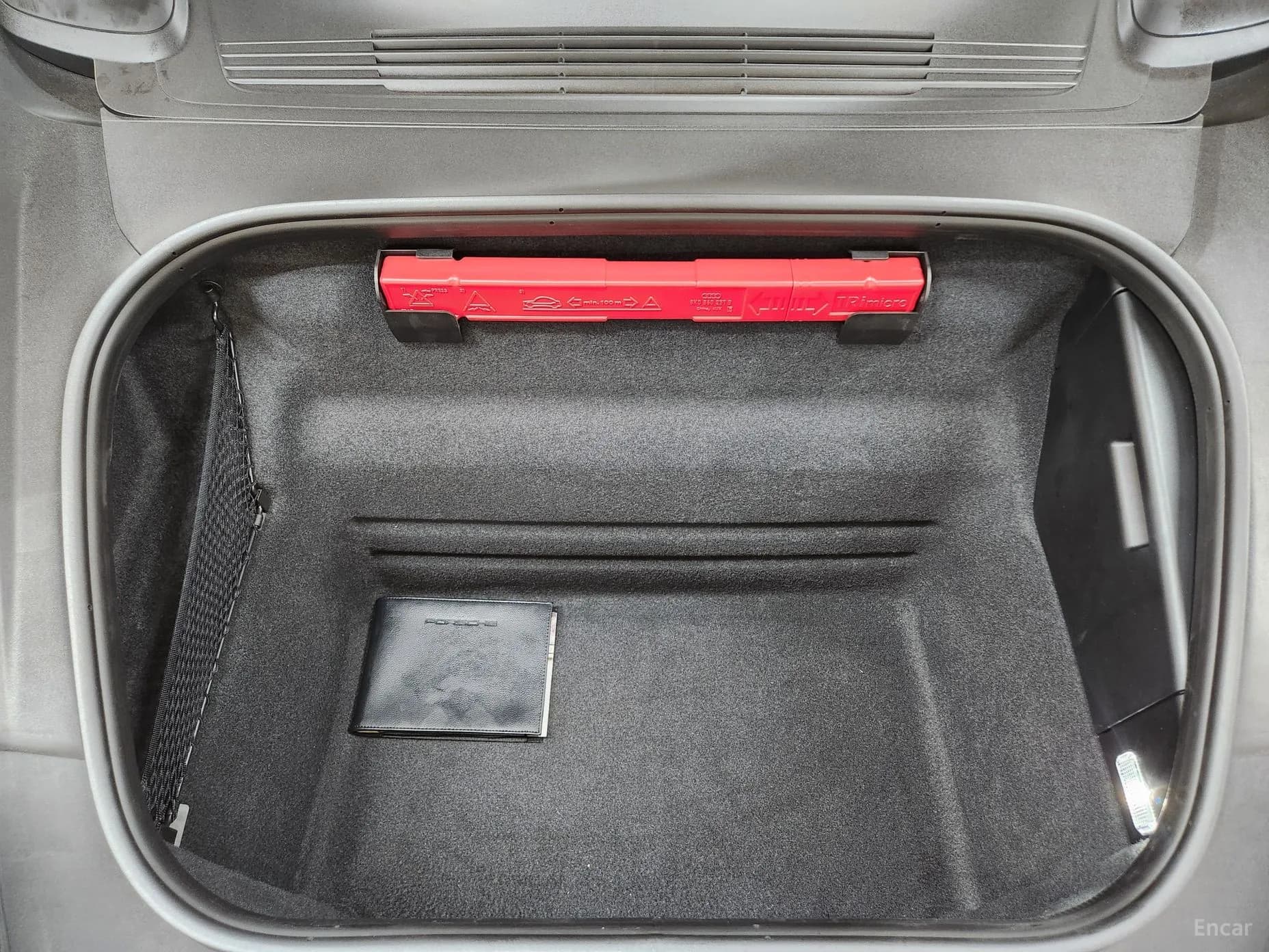 911 (992)