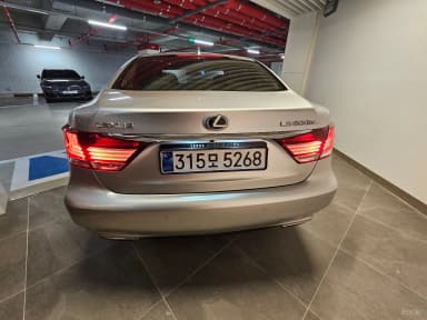 LS600hL
