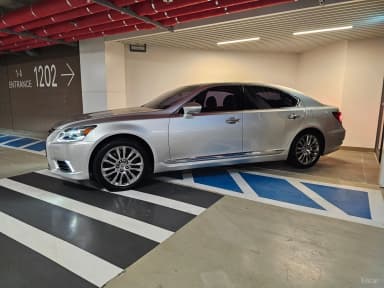 LS600hL