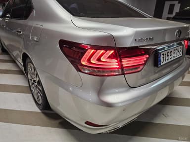 LS600hL