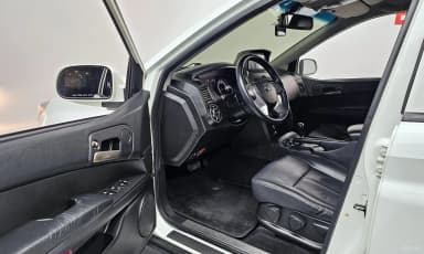 Korando Sports