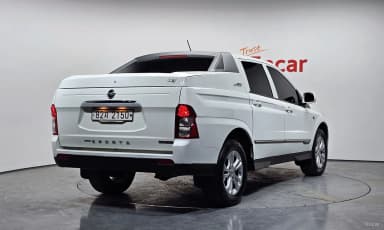 Korando Sports