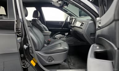 Rexton Sports Khan