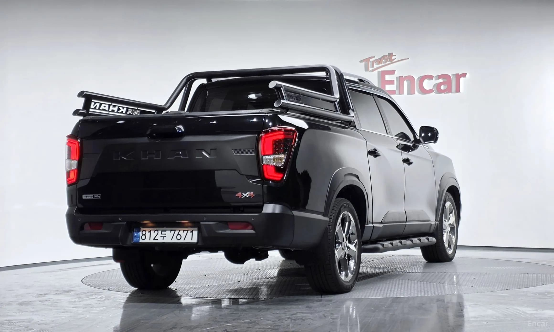 Rexton Sports Khan