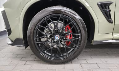 X4 (G02)