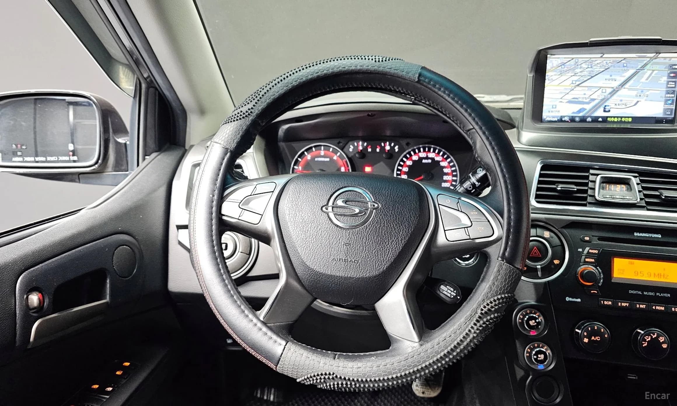 Korando Sports