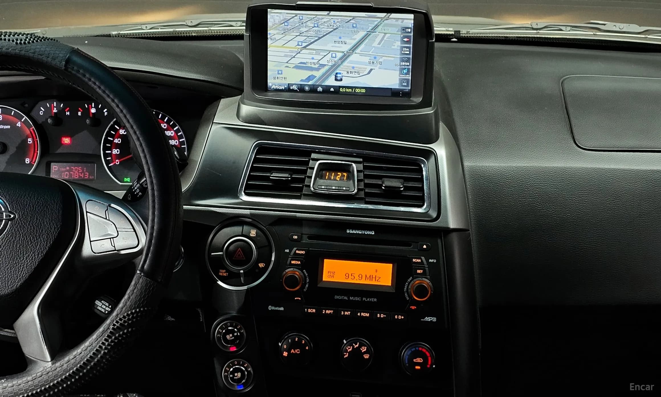 Korando Sports