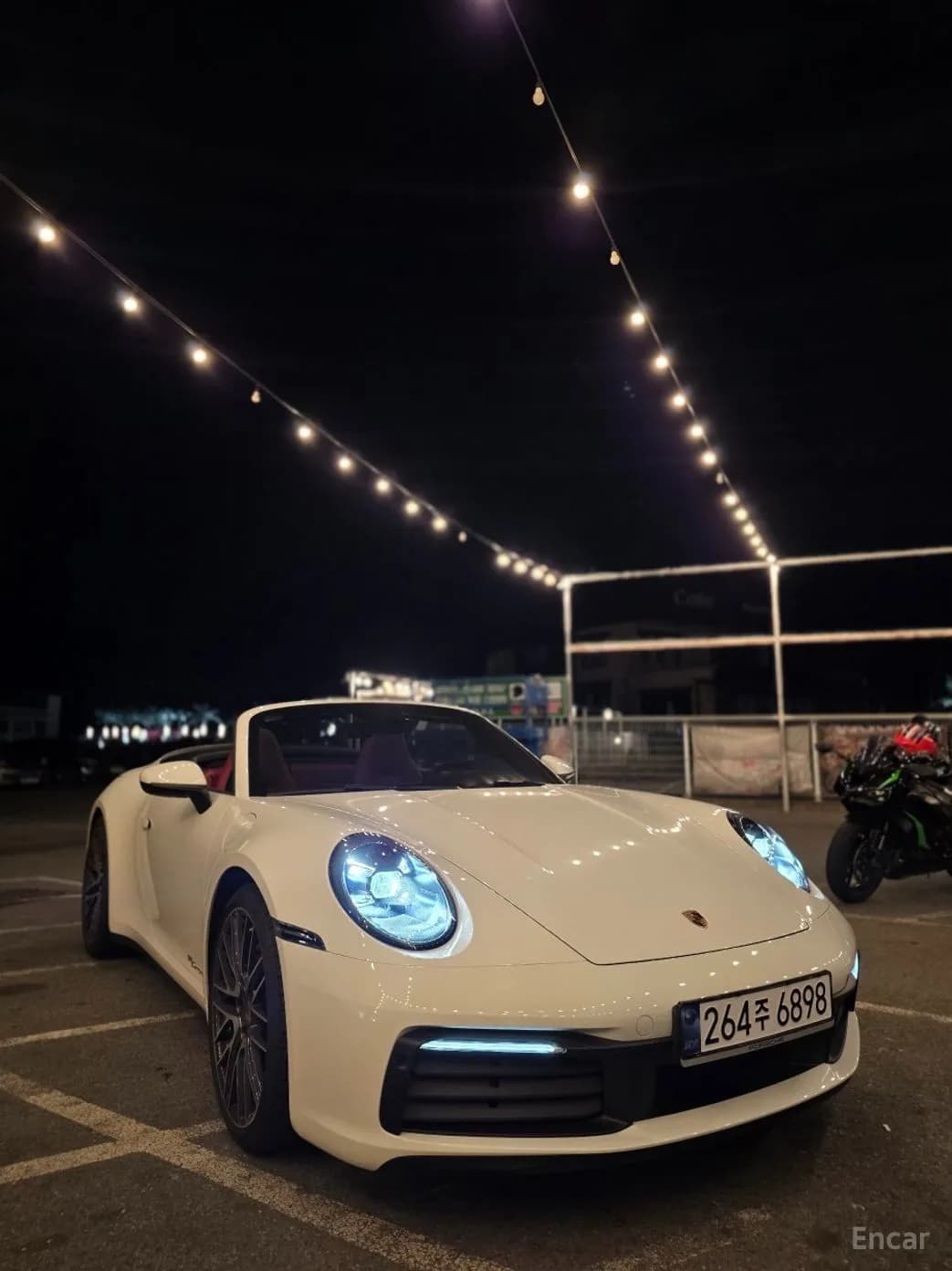 911 (992)