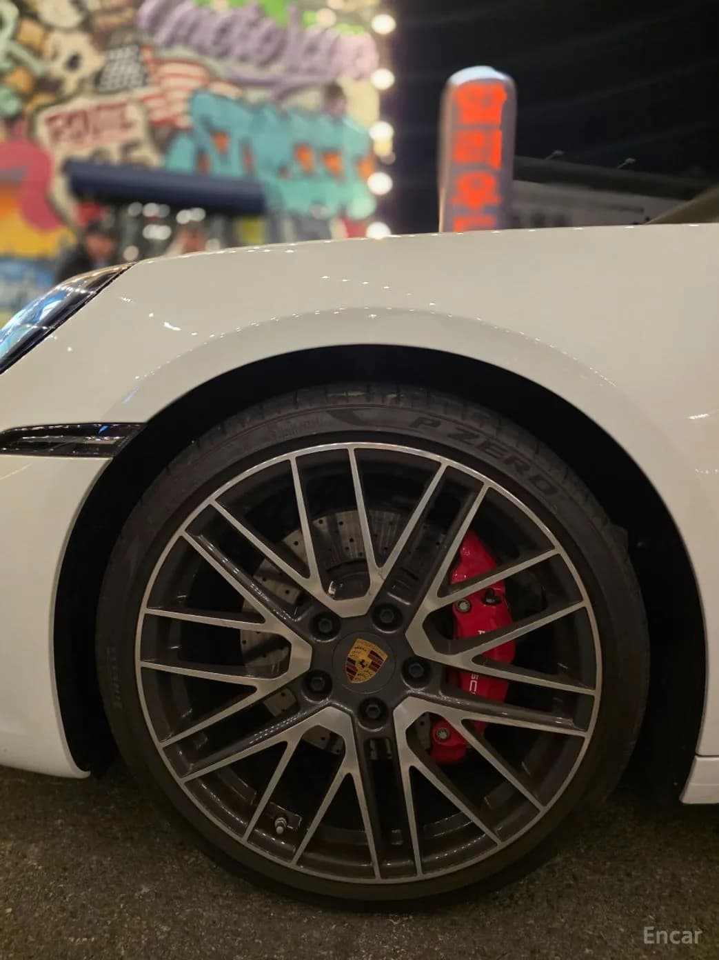 911 (992)