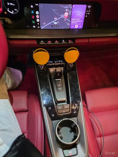 911 (992)