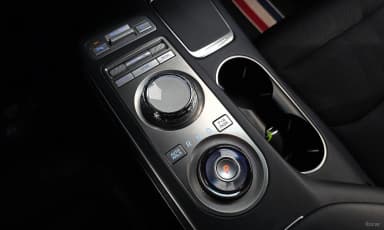 GV70