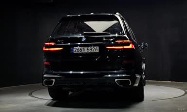 X7 (G07)