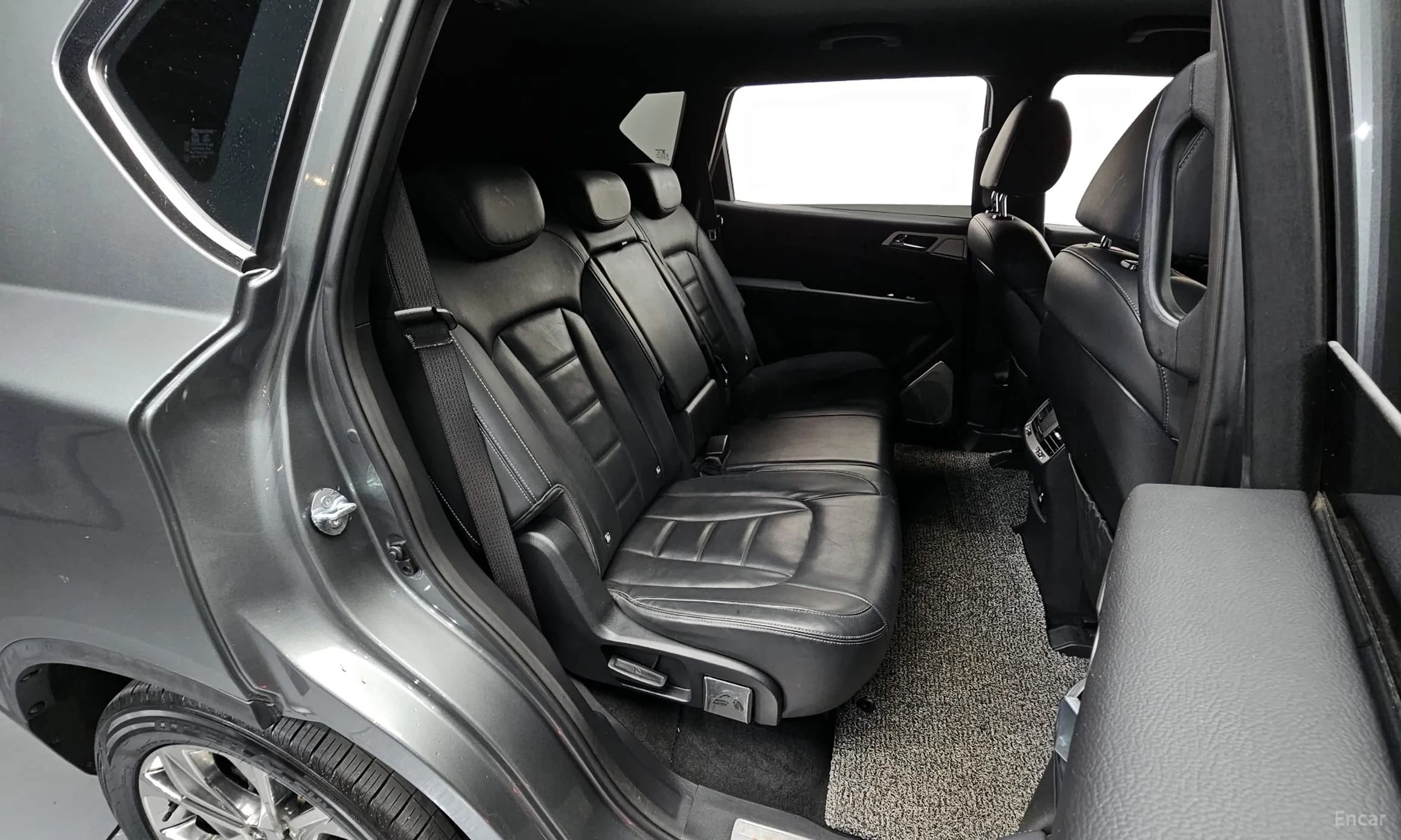 G4 Rexton