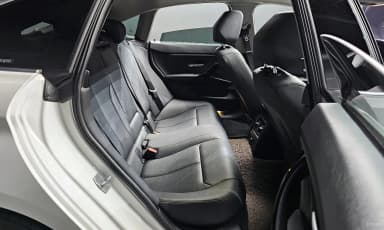 Series 4 (F32)