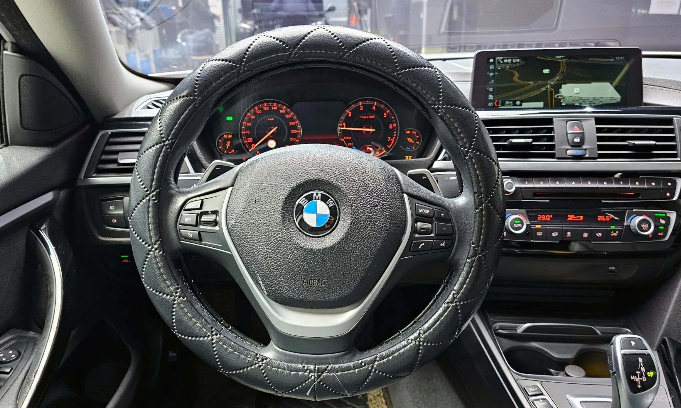 Series 4 (F32)