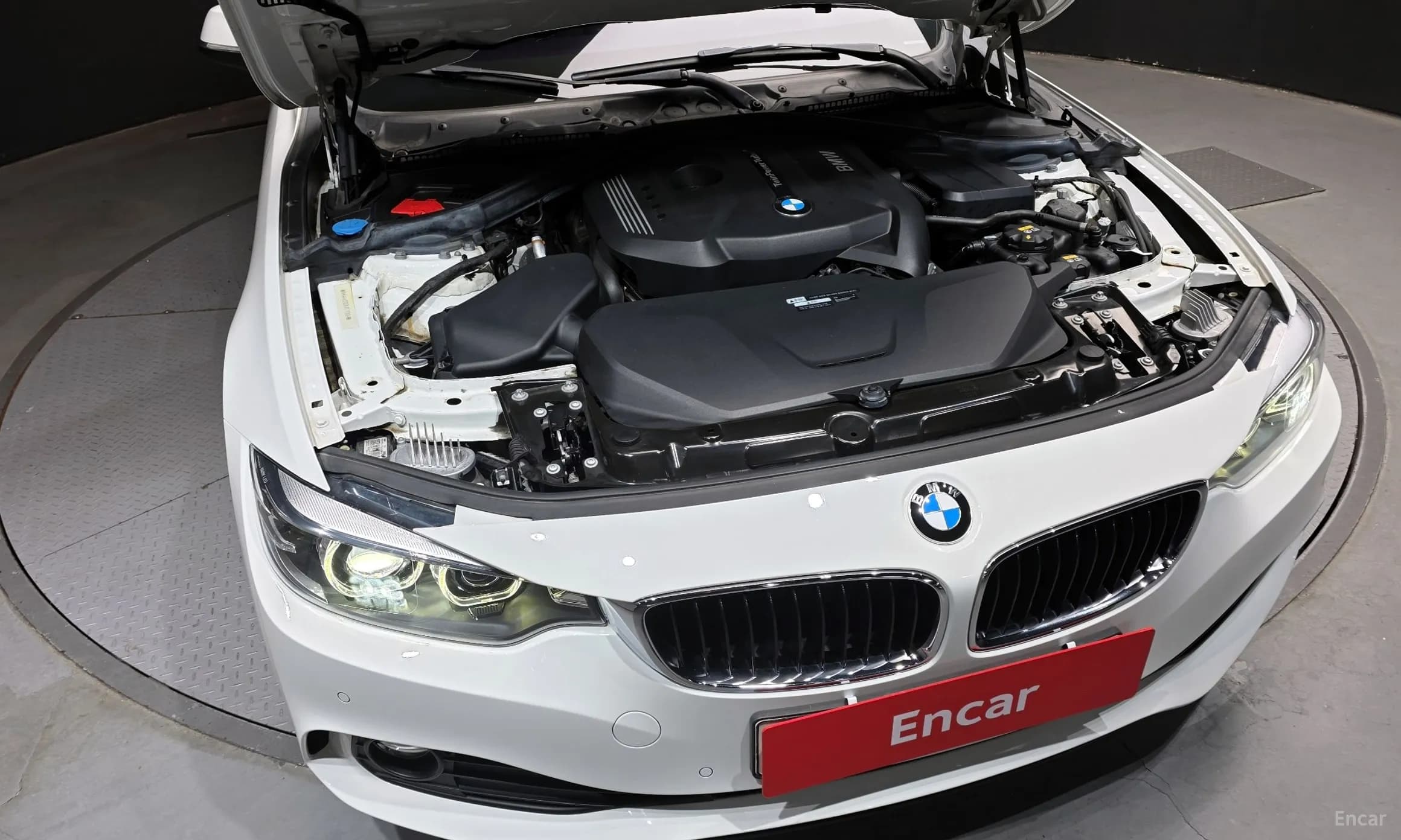 Series 4 (F32)