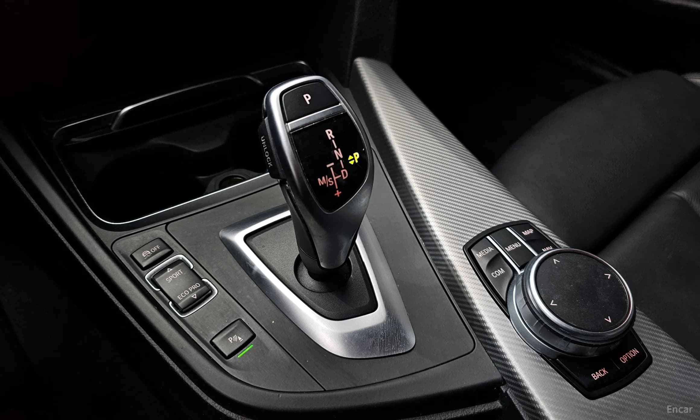 Series 4 (F32)