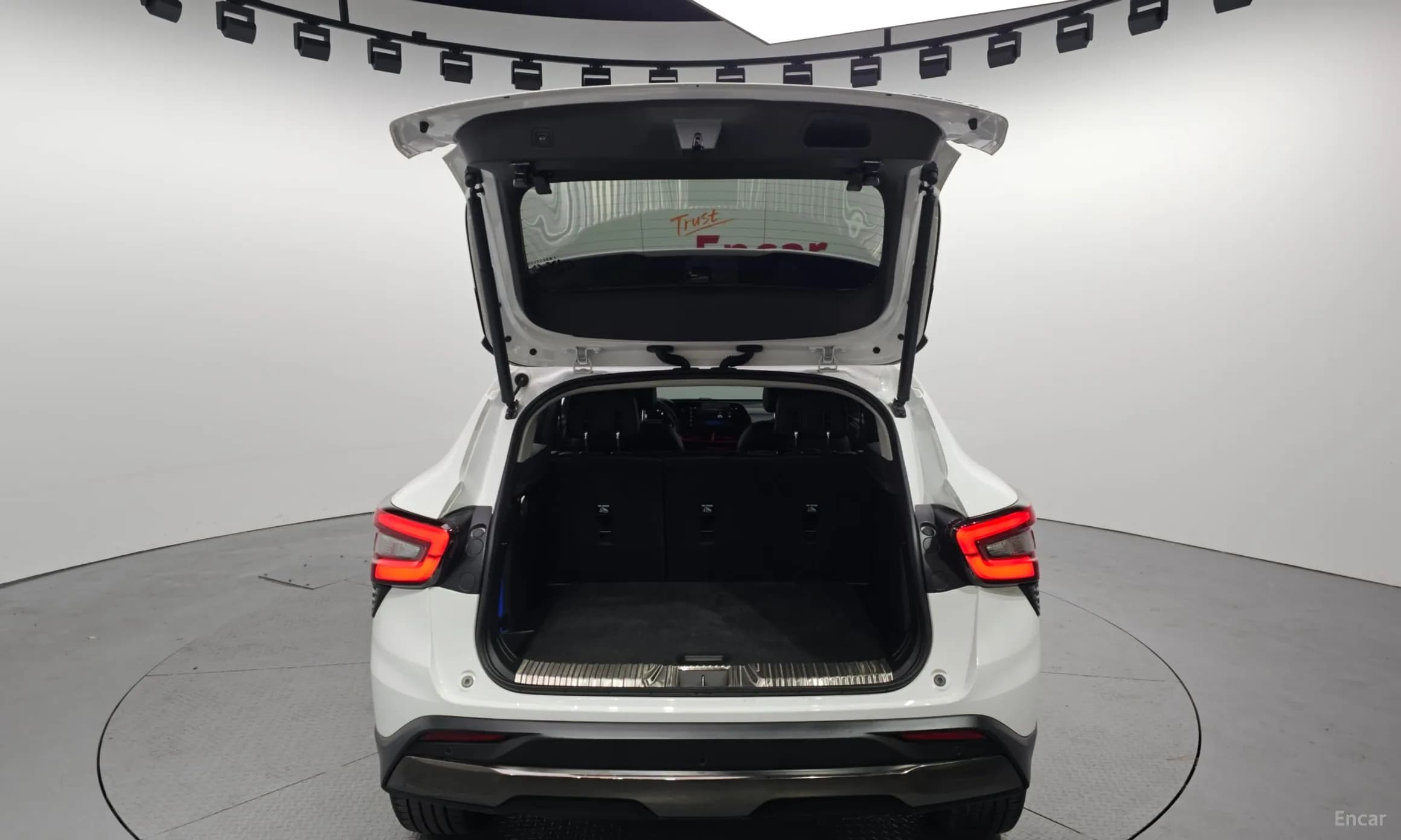 Trax Crossover