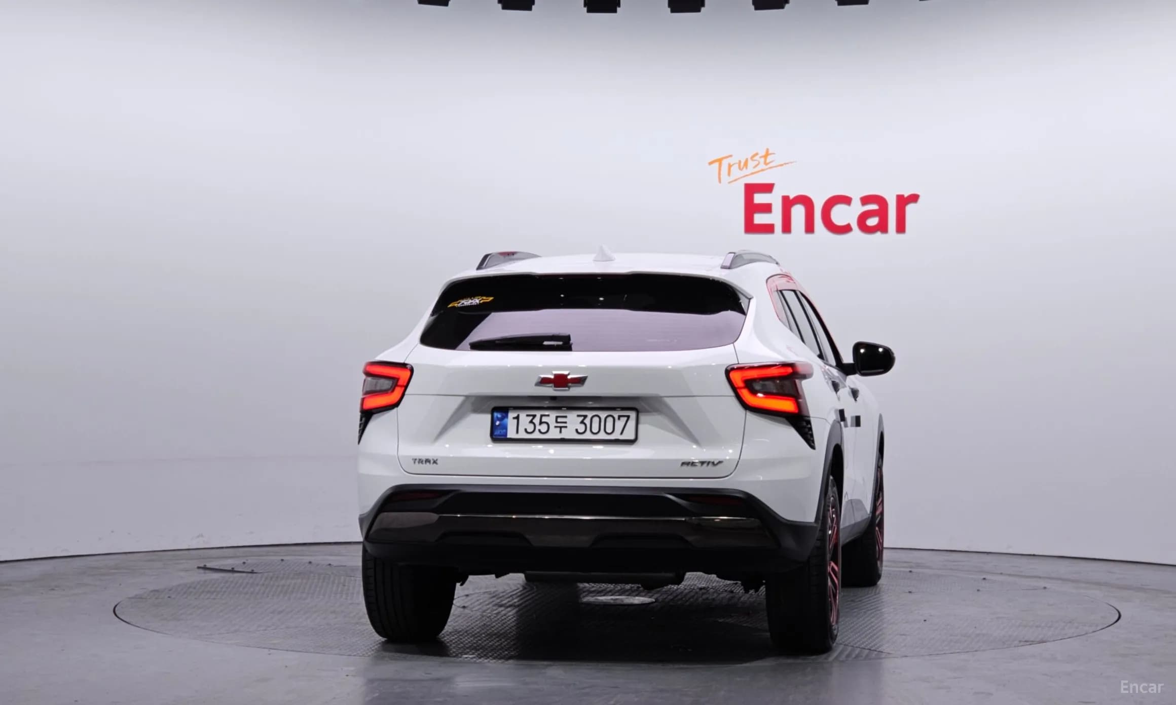 Trax Crossover