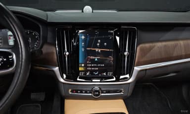S90