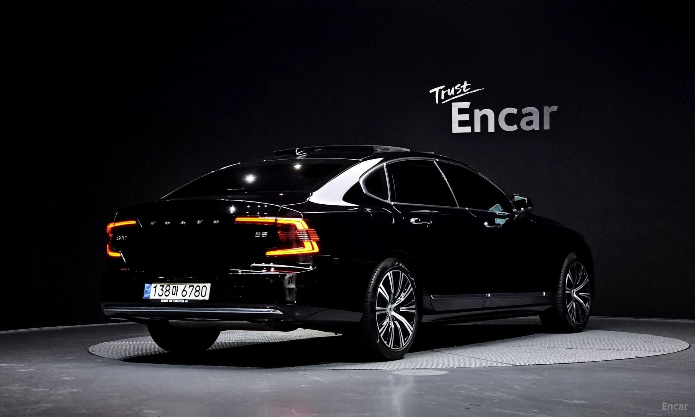 S90