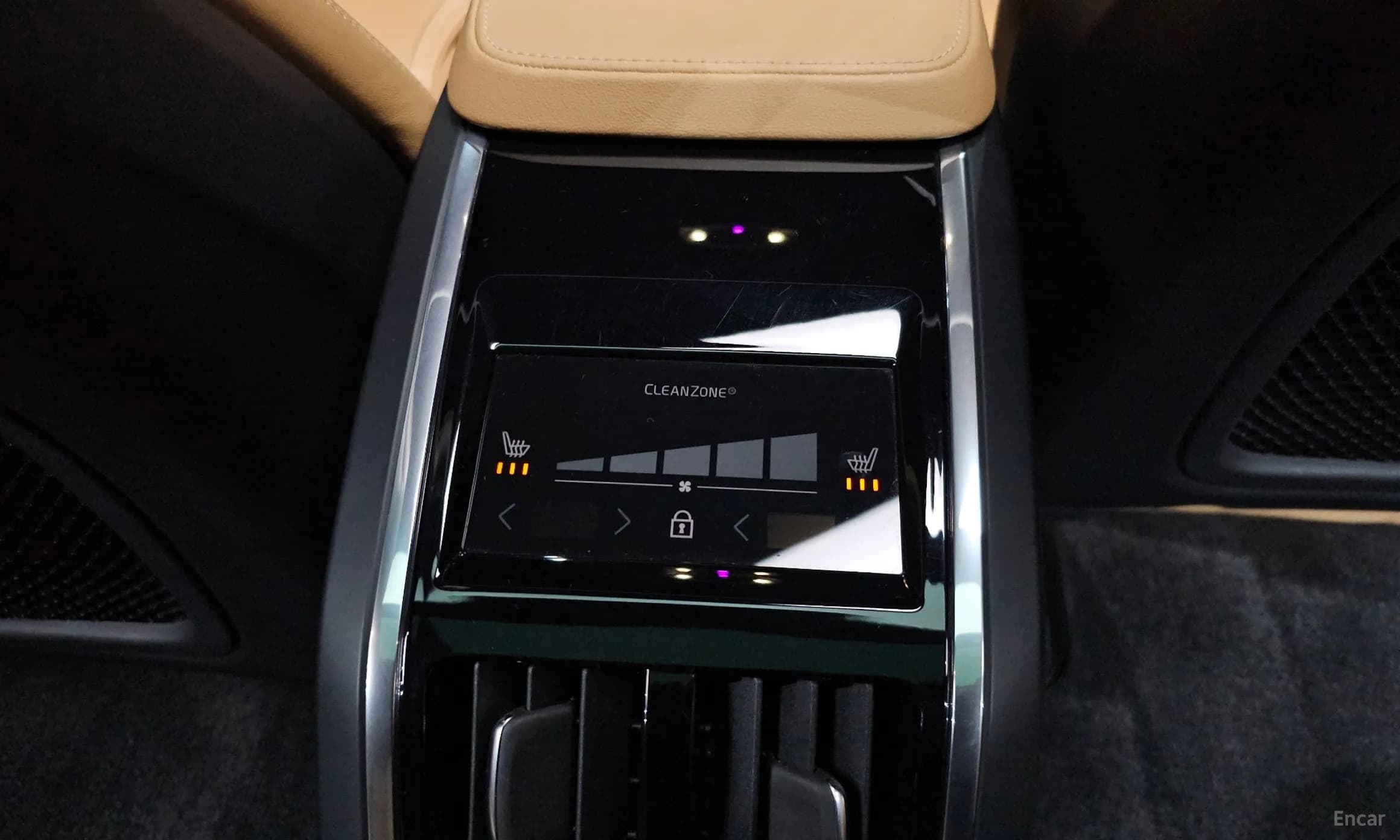 S90