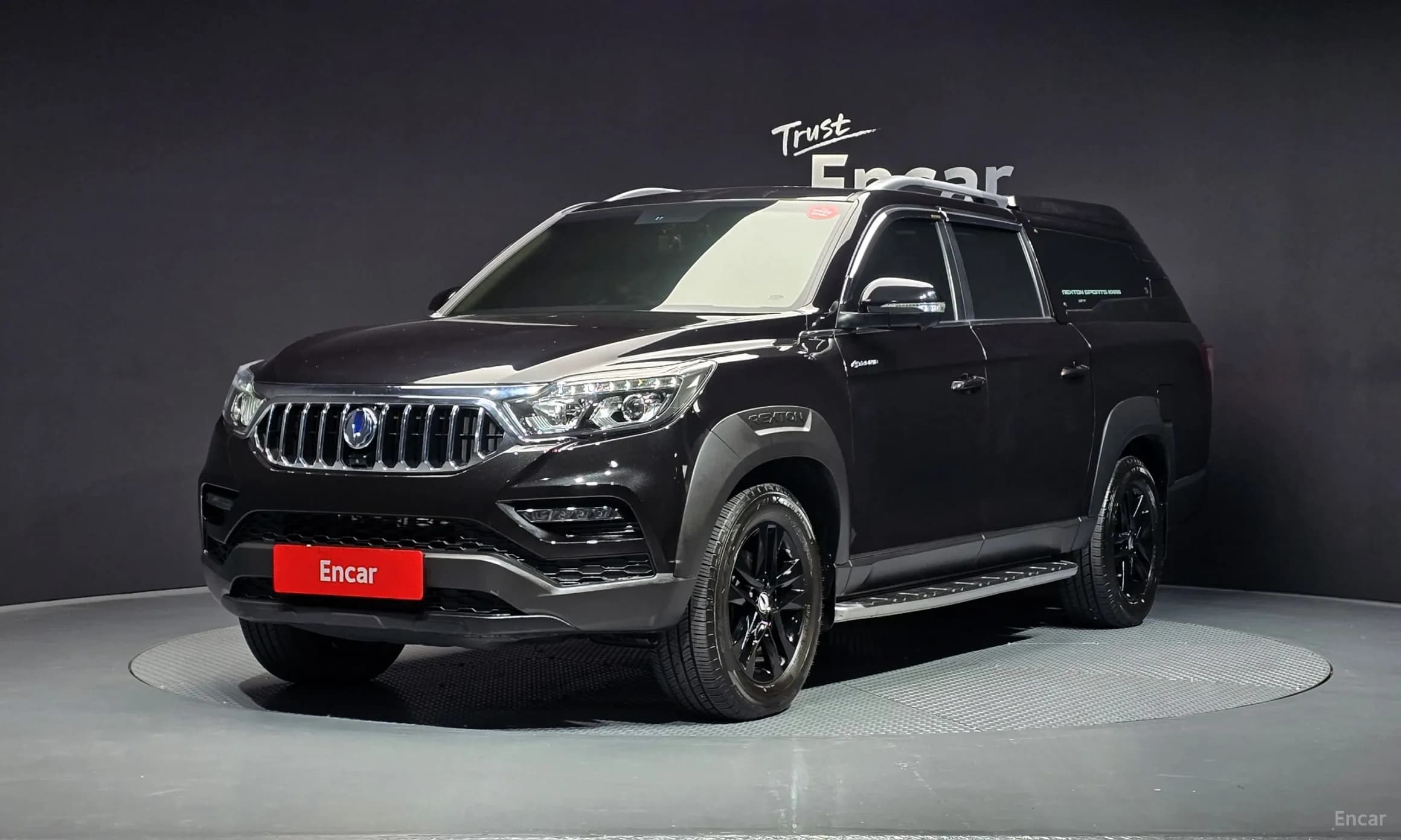 Rexton Sports Khan