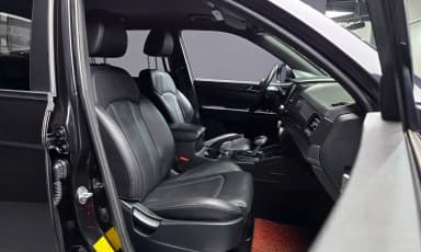 Rexton Sports Khan