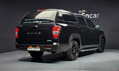 Rexton Sports Khan
