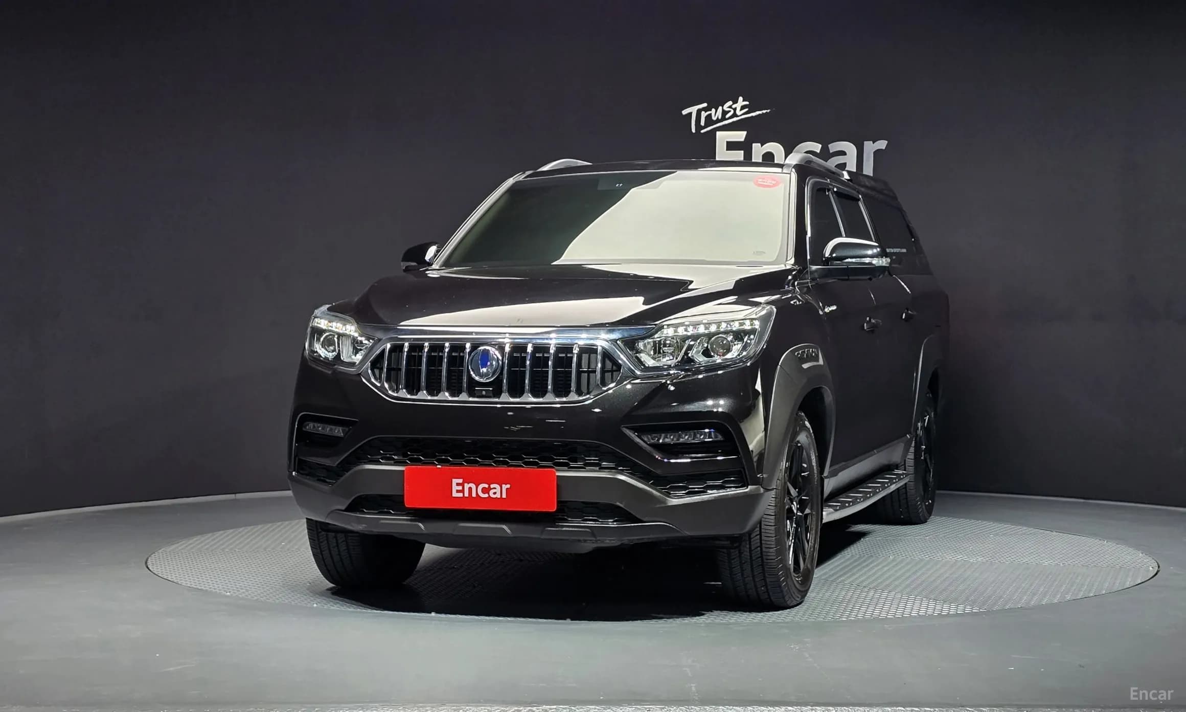 Rexton Sports Khan