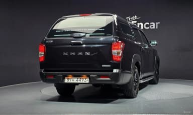 Rexton Sports Khan