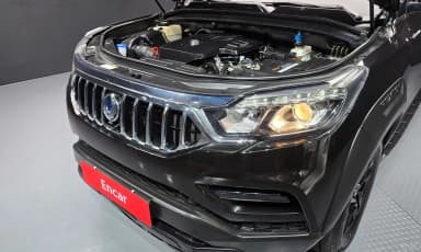 Rexton Sports Khan