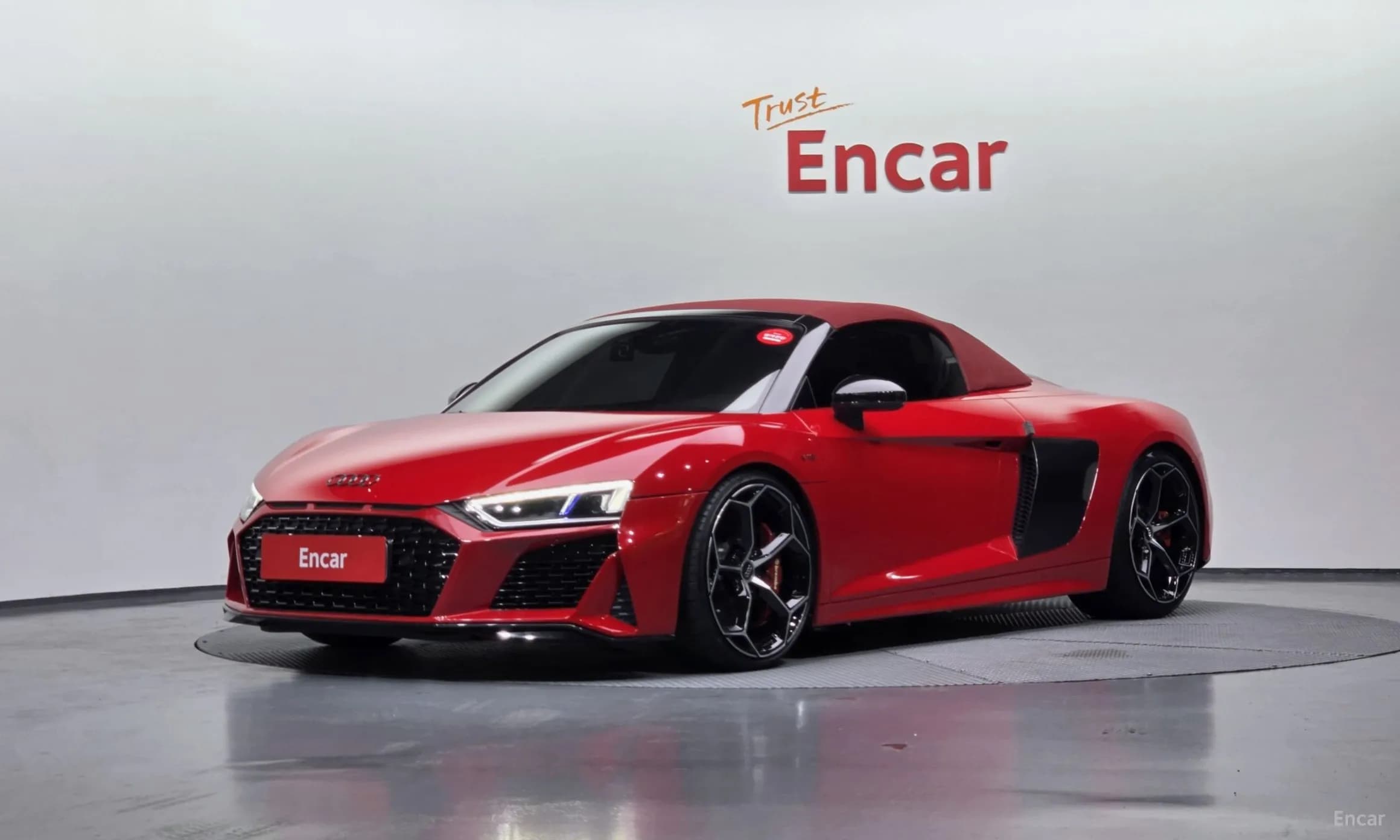 R8 (4S)