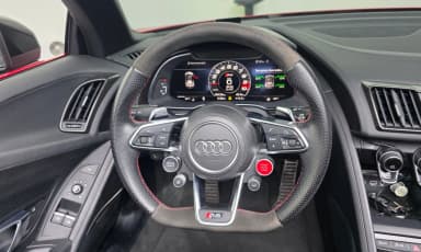 R8 (4S)