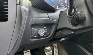 R8 (4S)