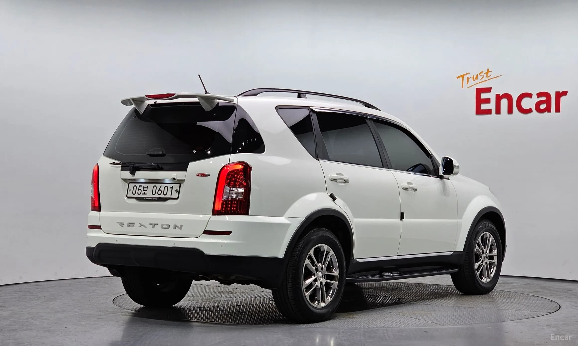 Rexton W