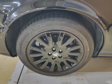 XJ-8