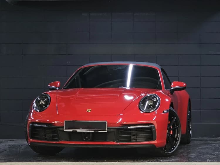 911 (992)