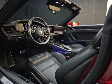 911 (992)