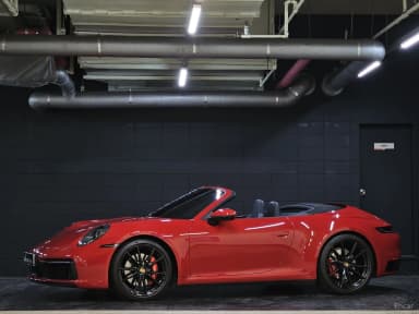 911 (992)