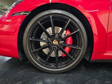 911 (992)