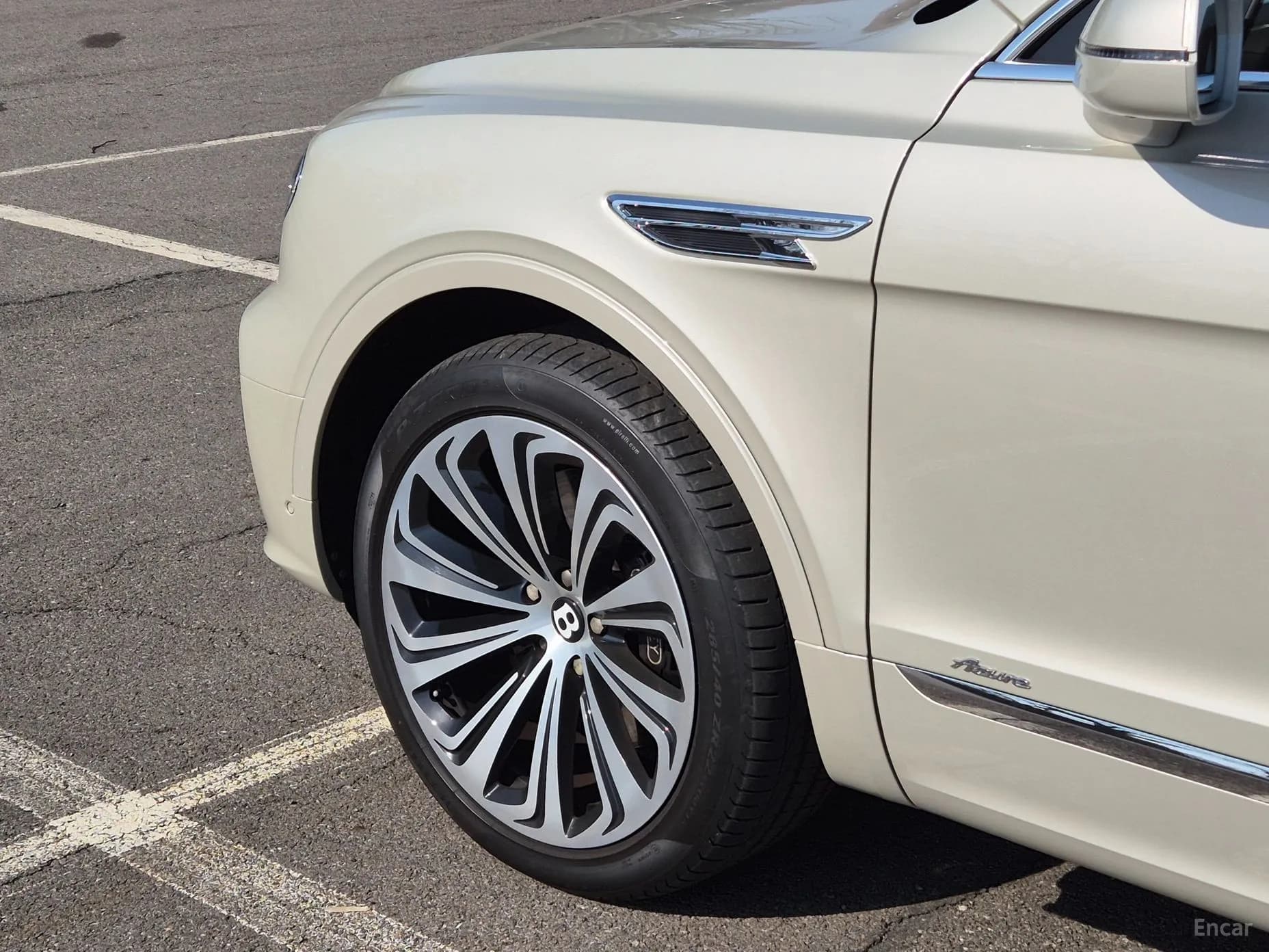 Bentayga