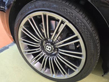 Flying Spur Gen 1
