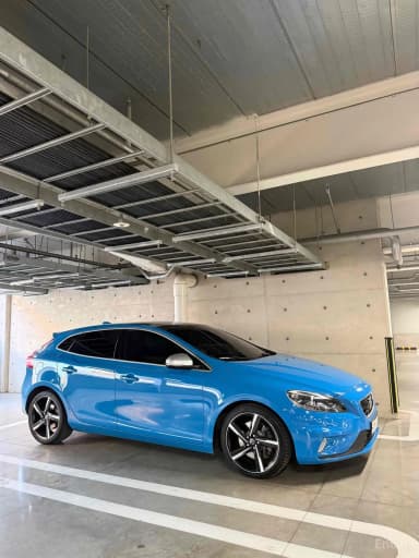 V40